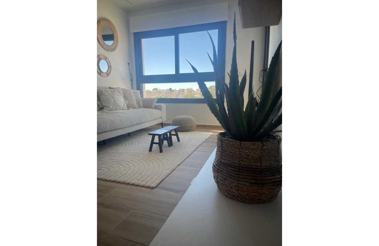 Revente - Penthouse -
Orihuela Costa - Las Filipinas
