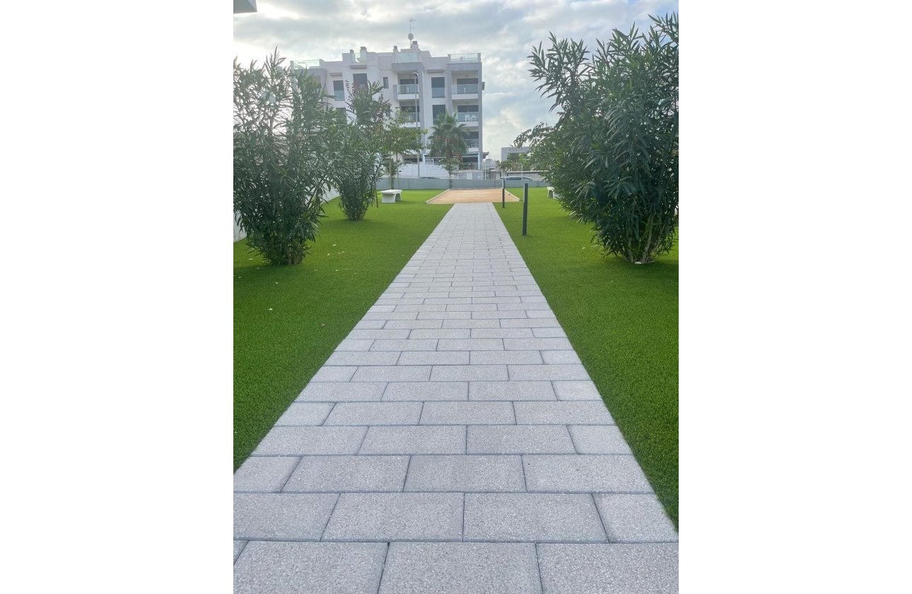 Revente - Penthouse -
Orihuela Costa - Las Filipinas