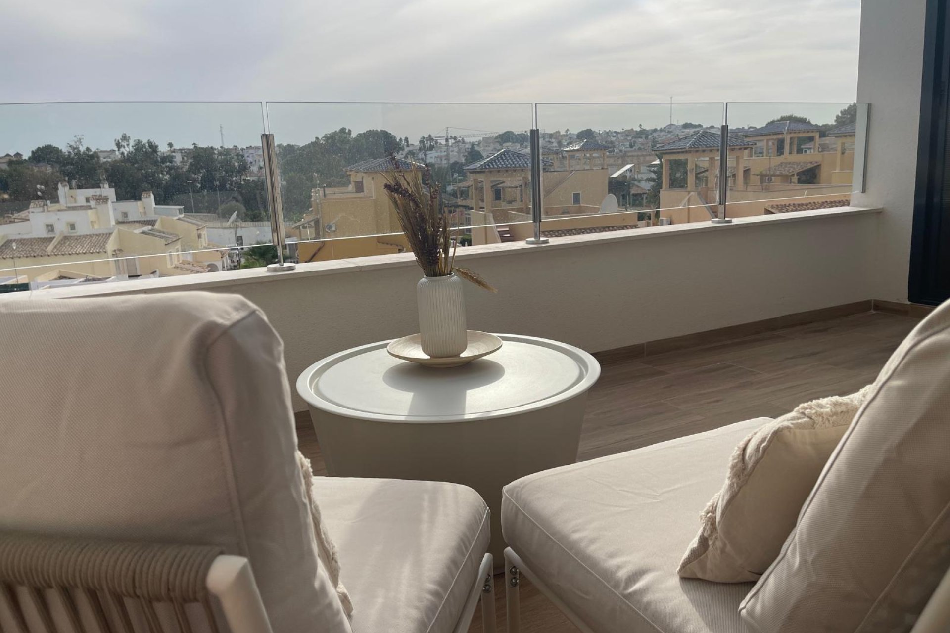 Revente - Penthouse -
Orihuela Costa - Las Filipinas