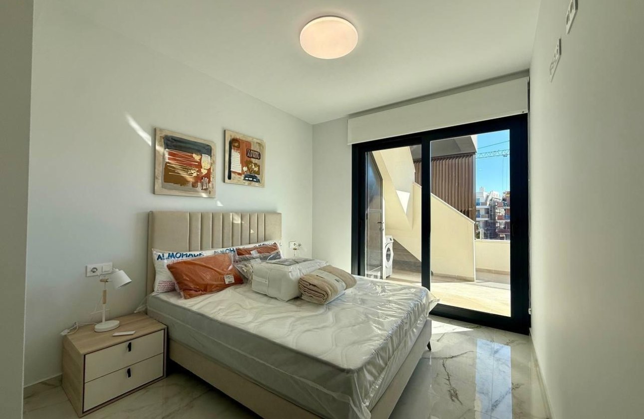 Revente - Penthouse -
Orihuela Costa - PAU 8