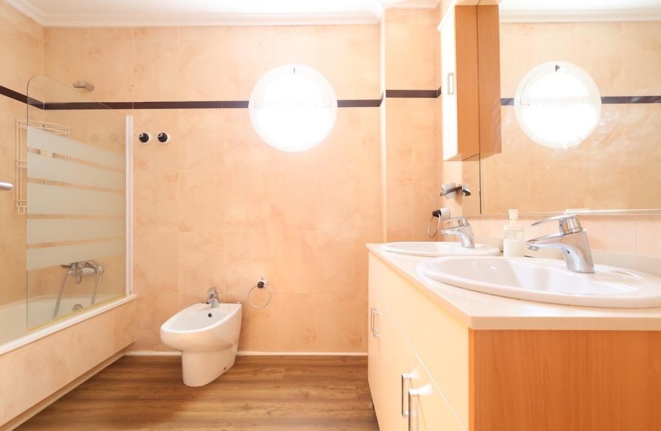 Revente - Penthouse -
Pilar de la Horadada - Costa Blanca