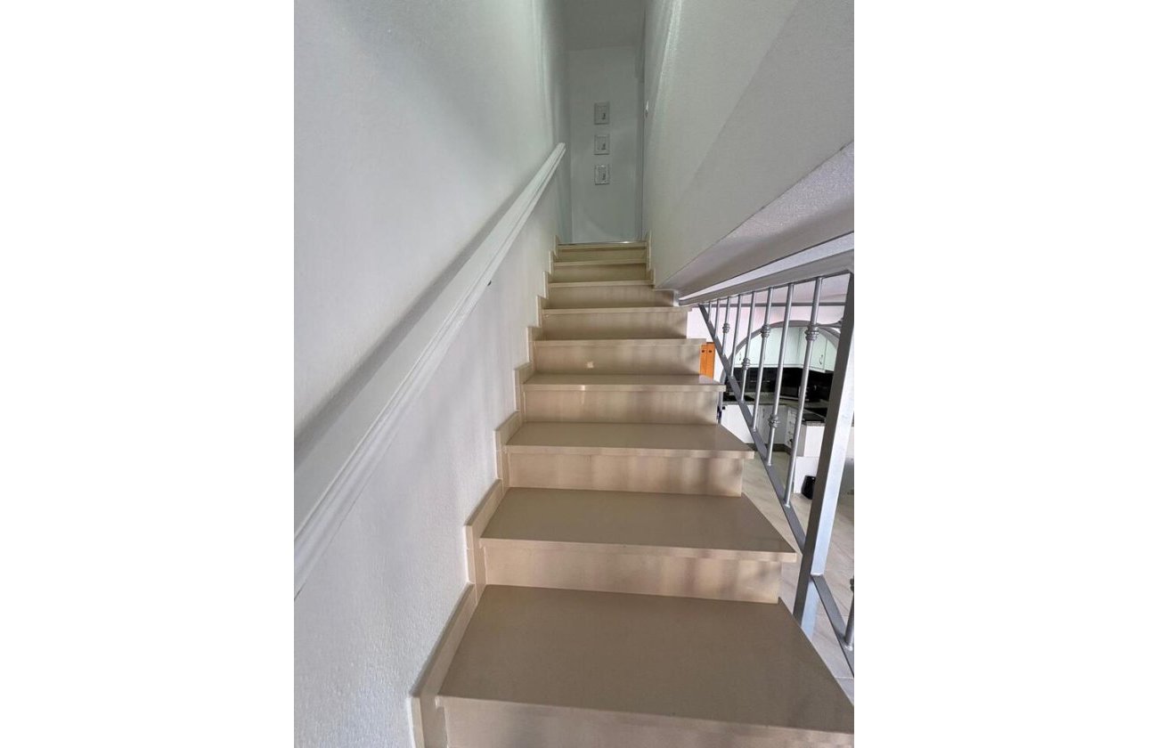 Revente - Penthouse -
Playa Flamenca - Costa Blanca