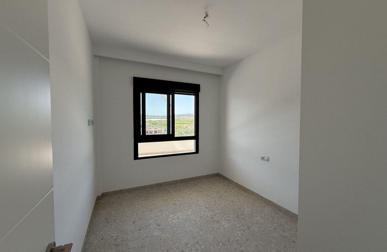 Revente - Penthouse -
San Miguel de Salinas - Inland