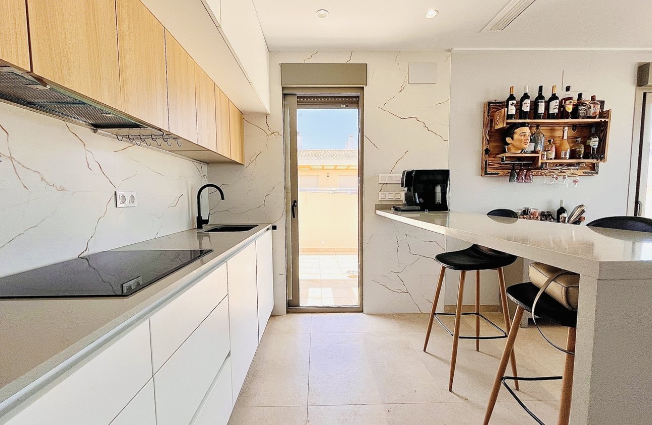 Revente - Penthouse -
Torre de la Horadada - Costa Blanca