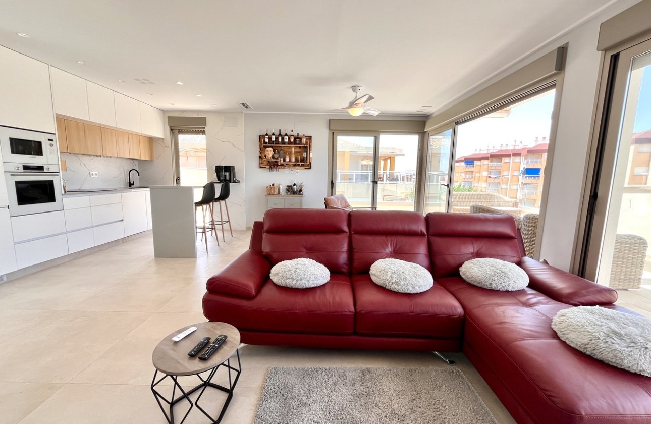 Revente - Penthouse -
Torre de la Horadada - Costa Blanca