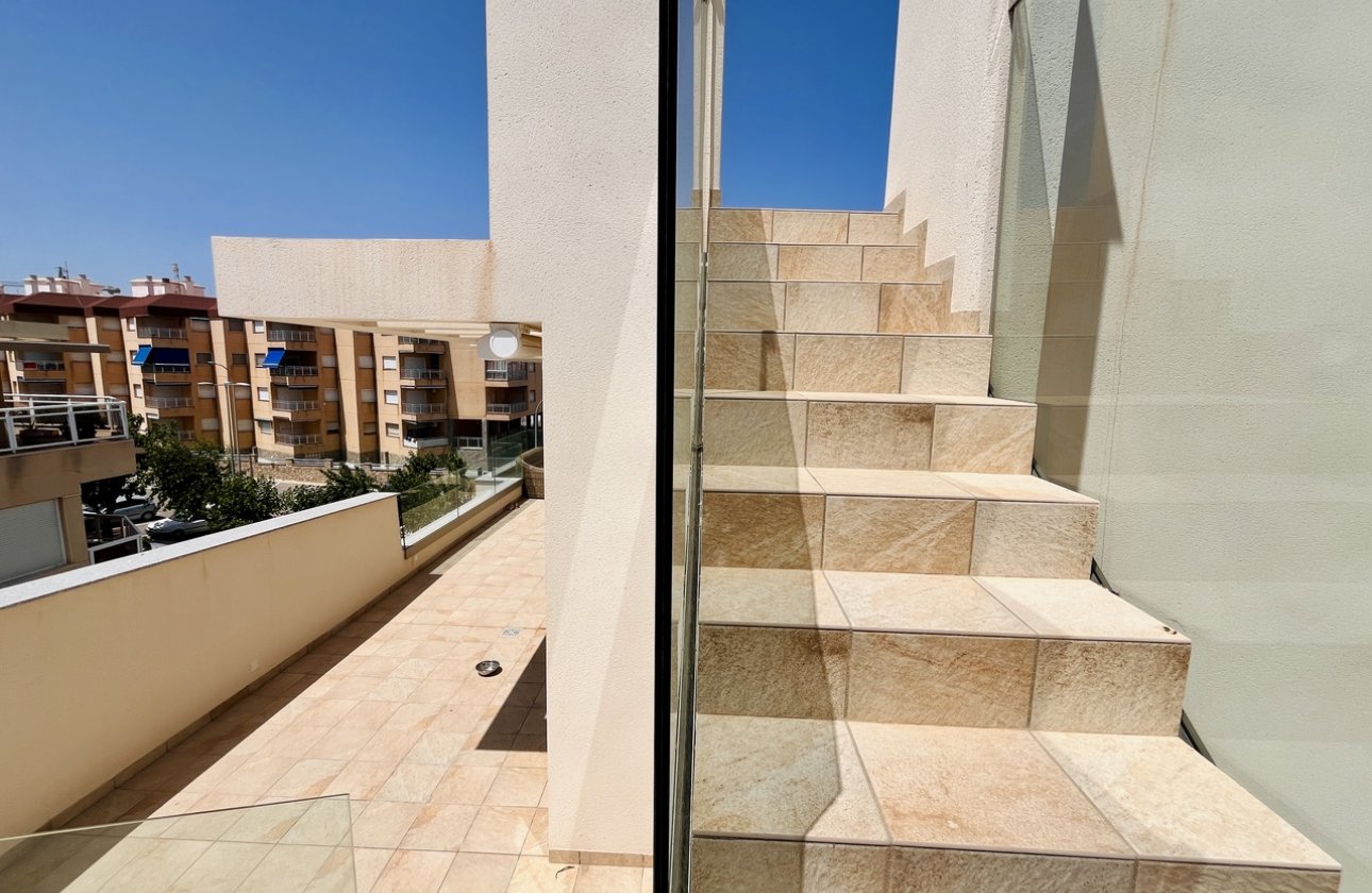 Revente - Penthouse -
Torre de la Horadada - Costa Blanca