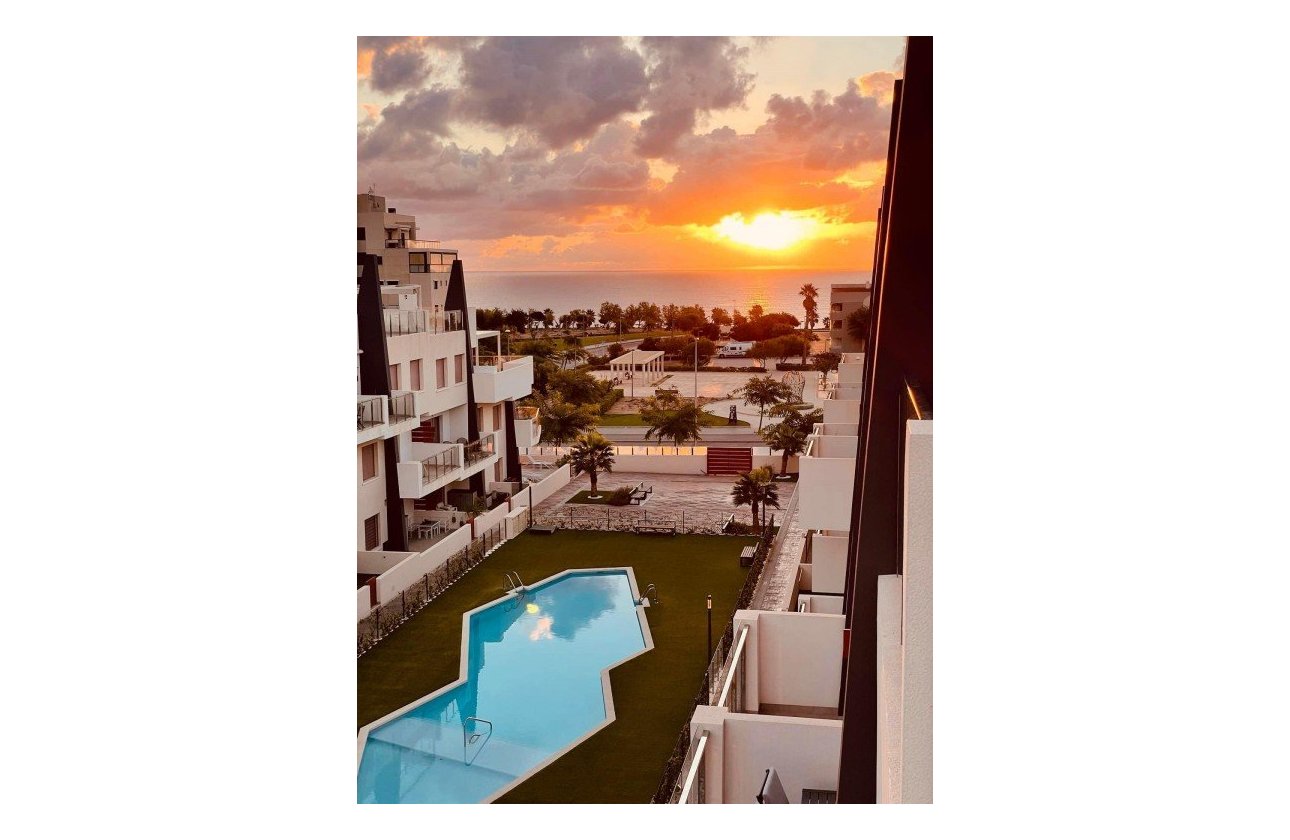 Revente - Penthouse -
Torre de la Horadada - Costa Blanca