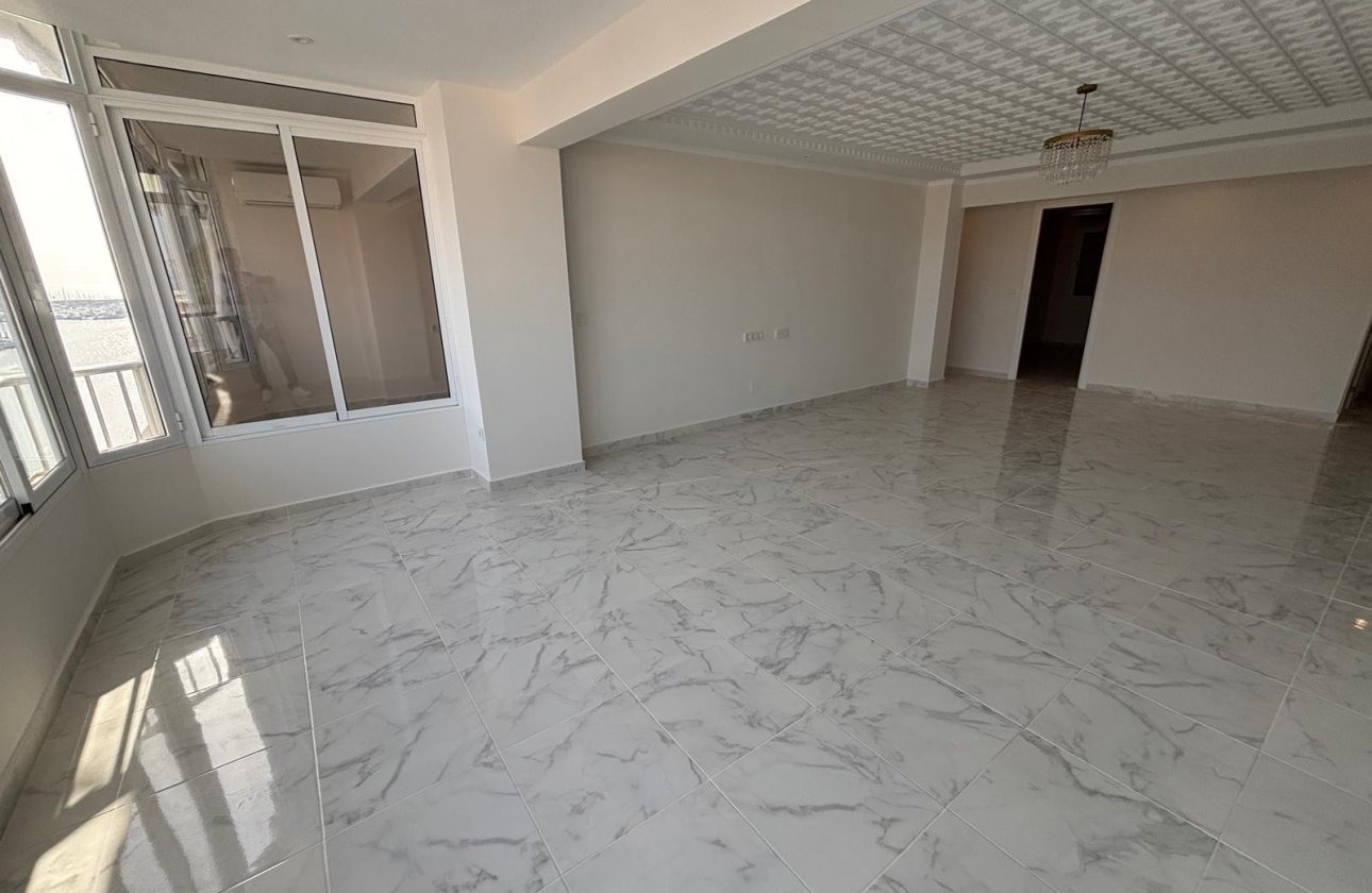 Revente - Penthouse -
Torrevieja - Acequion