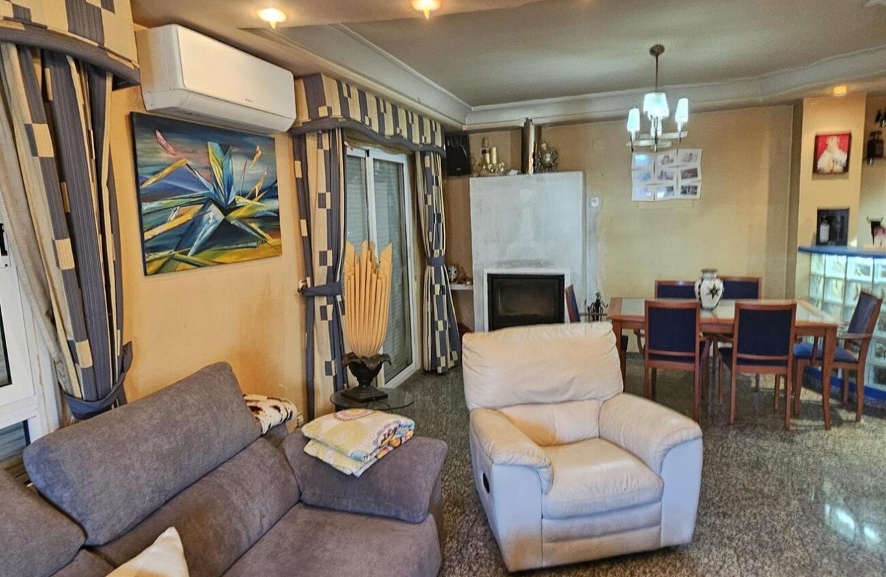 Revente - Penthouse -
Torrevieja - CENTRE