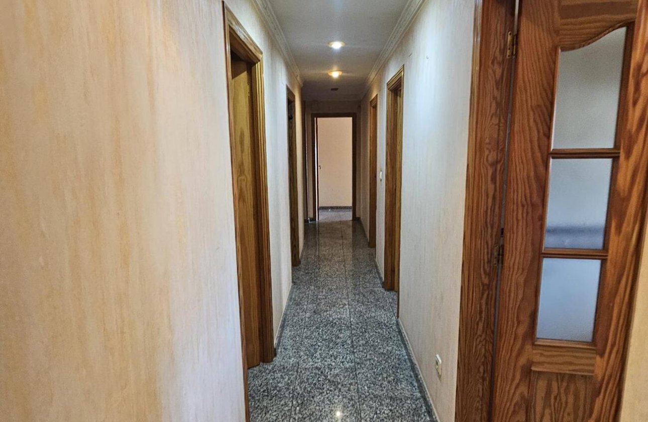 Revente - Penthouse -
Torrevieja - CENTRE