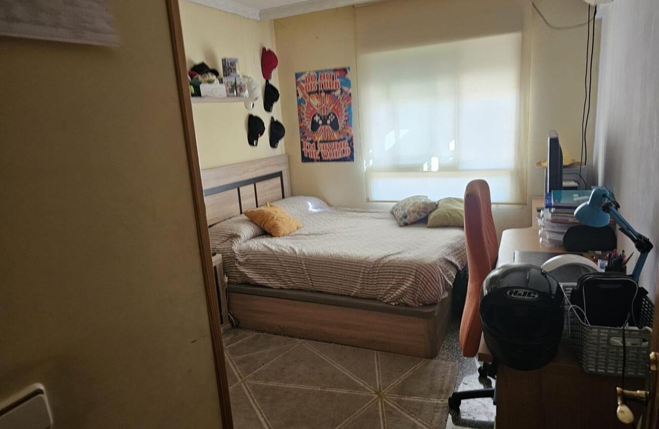 Revente - Penthouse -
Torrevieja - CENTRE