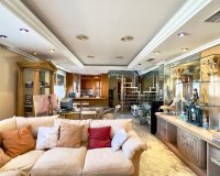 Revente - Penthouse -
Torrevieja - Centro