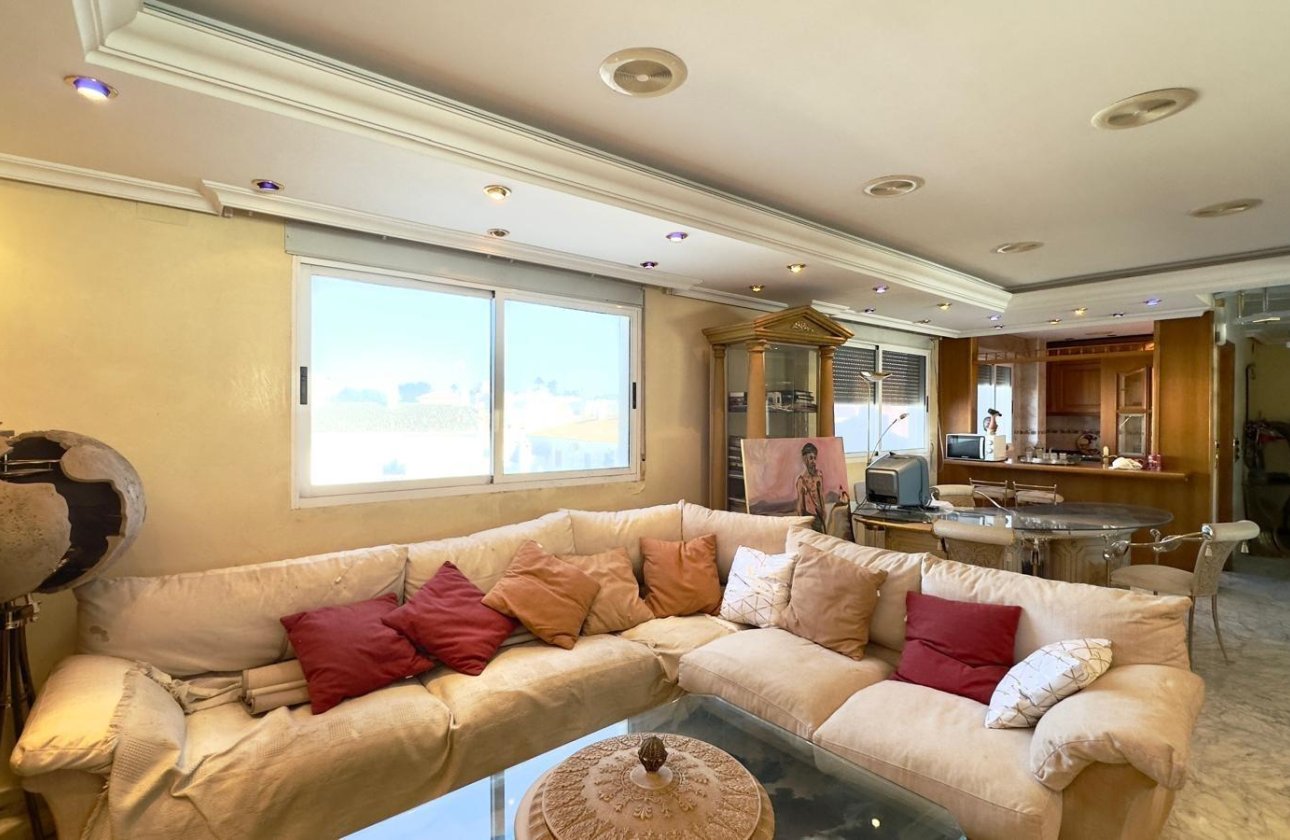 Revente - Penthouse -
Torrevieja - Centro