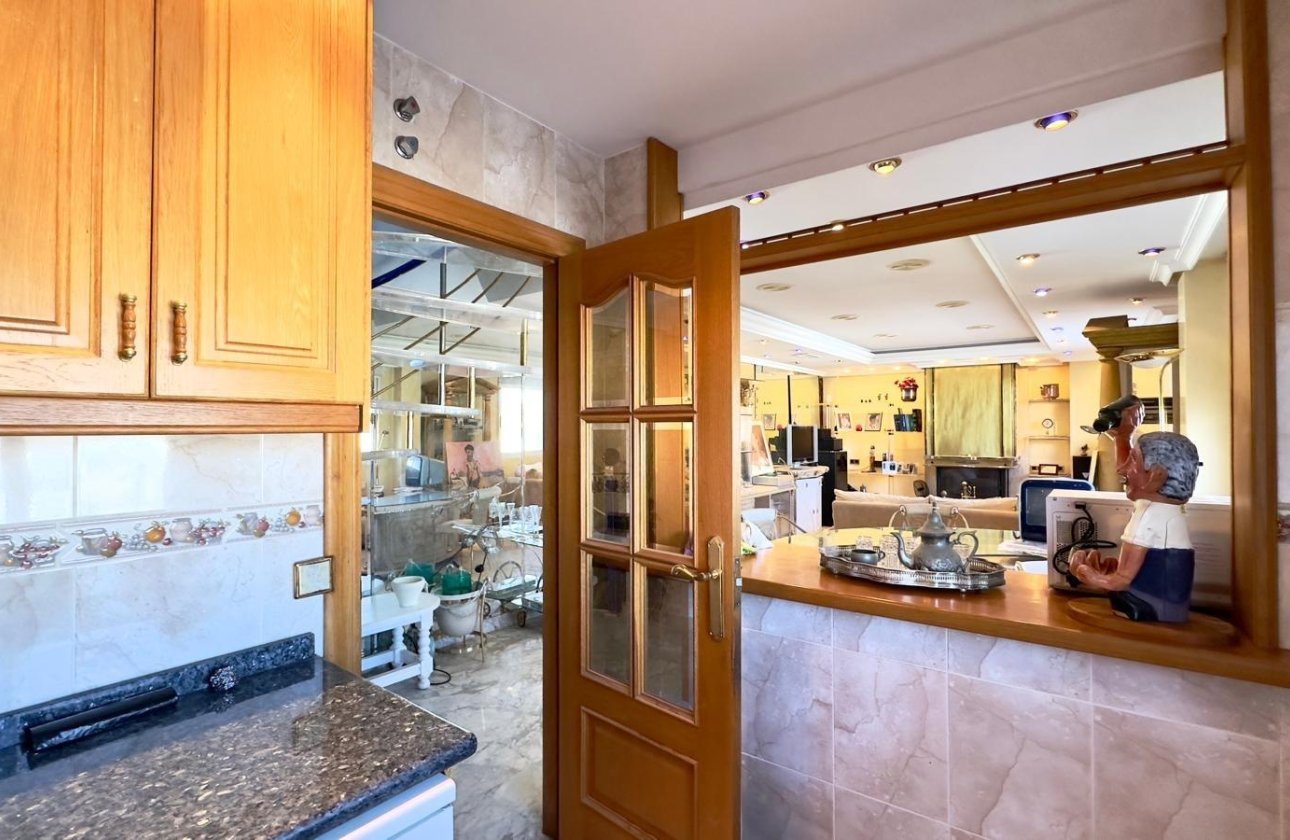 Revente - Penthouse -
Torrevieja - Centro