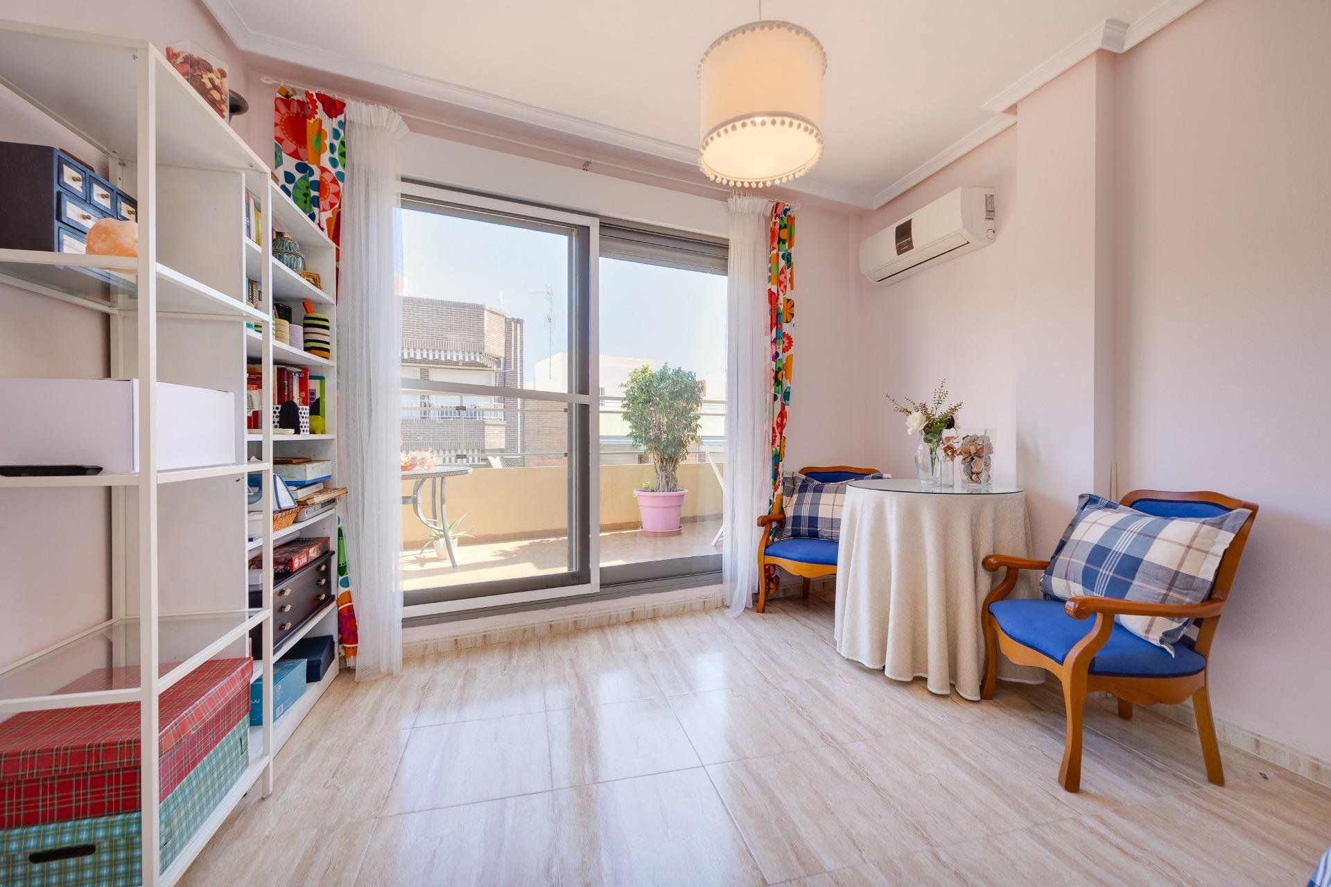 Revente - Penthouse -
Torrevieja - Centro