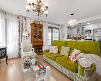 Revente - Penthouse -
Torrevieja - Centro