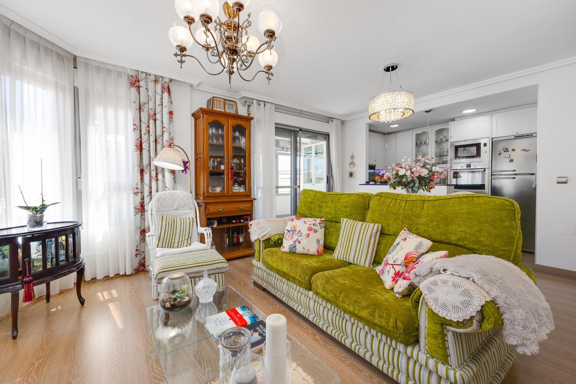 Revente - Penthouse -
Torrevieja - Centro