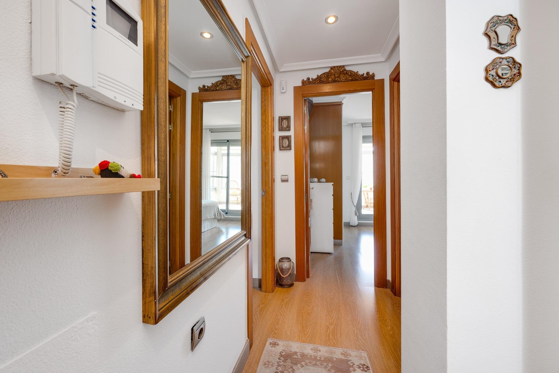 Revente - Penthouse -
Torrevieja - Centro