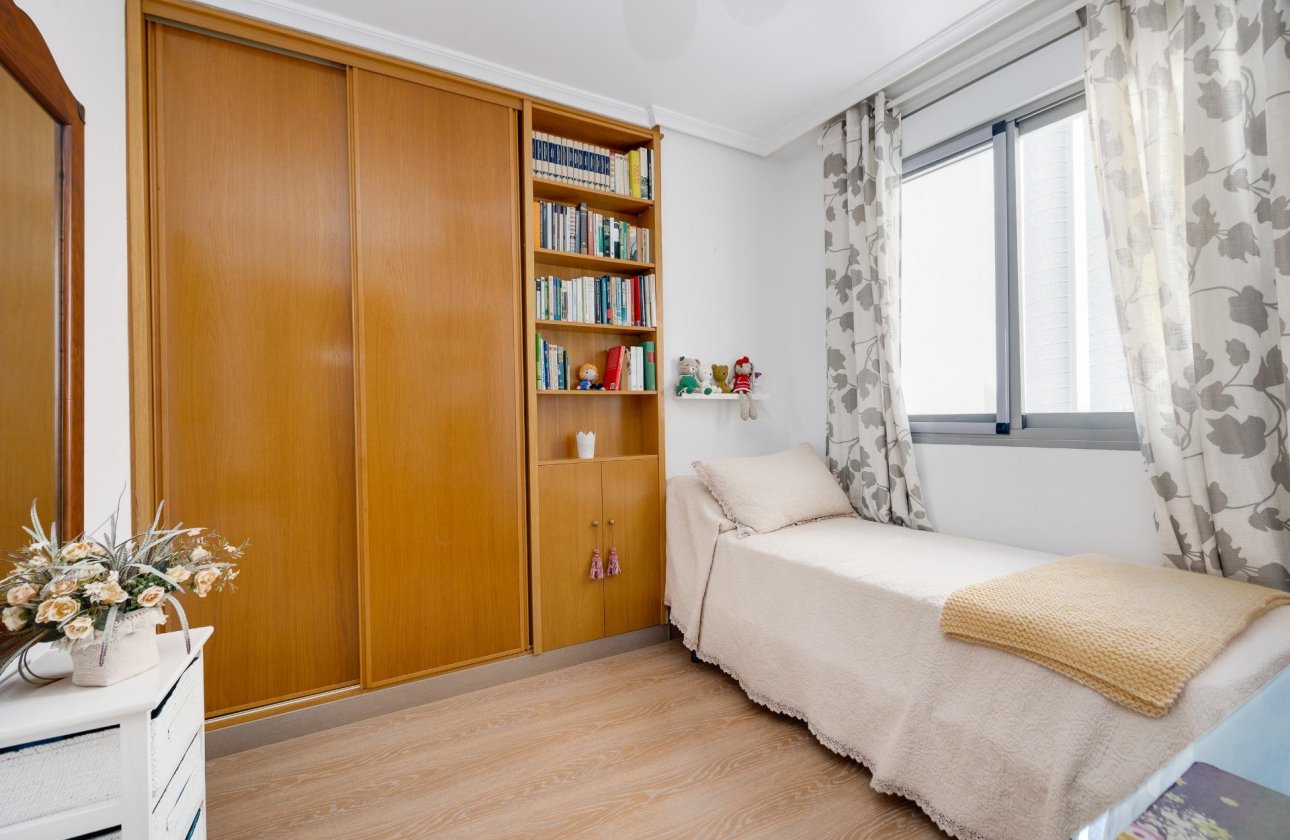 Revente - Penthouse -
Torrevieja - Centro