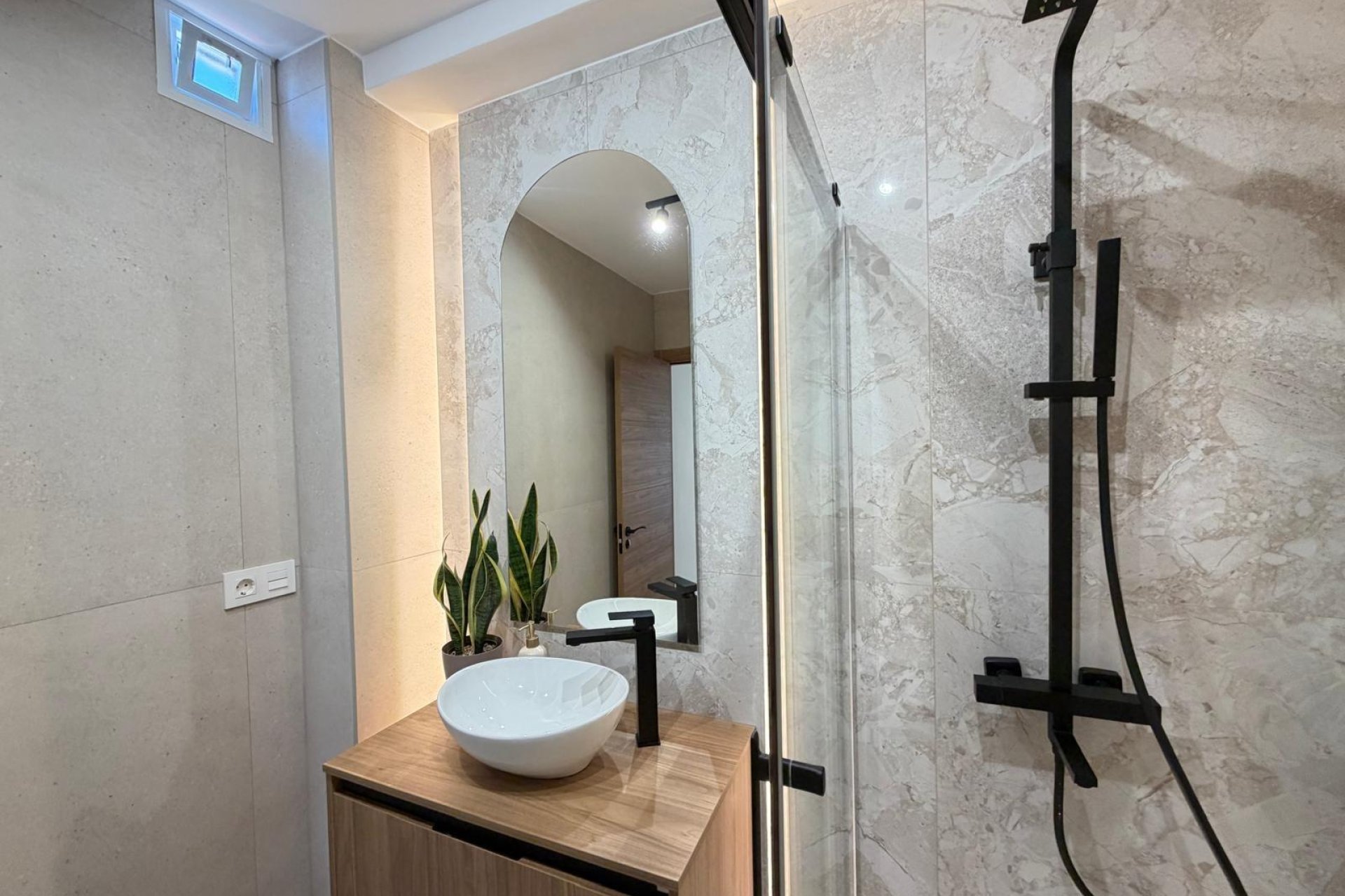 Revente - Penthouse -
Torrevieja - Estacion De Autobuses