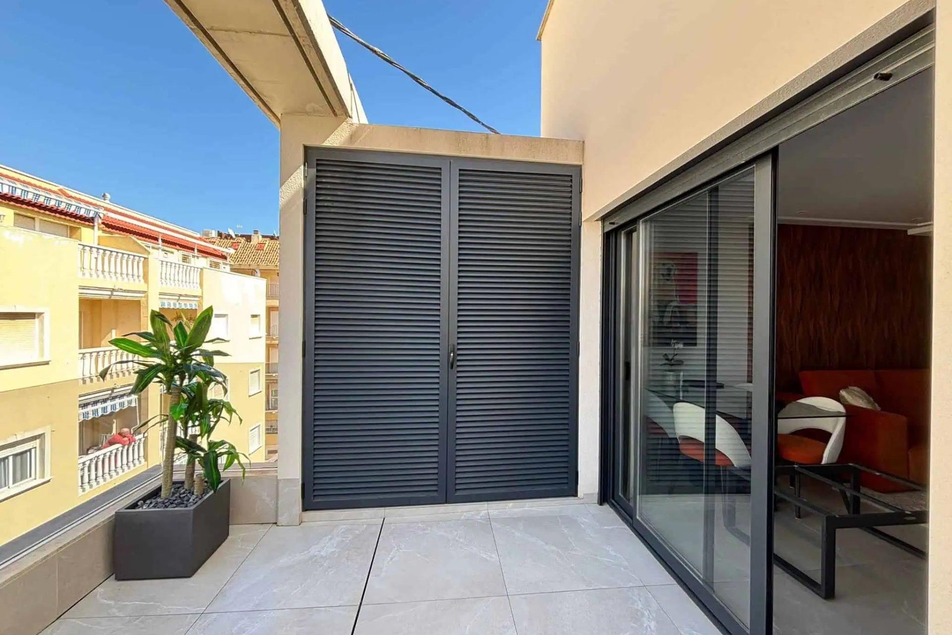 Revente - Penthouse -
Torrevieja - Las Piscinas Naturales