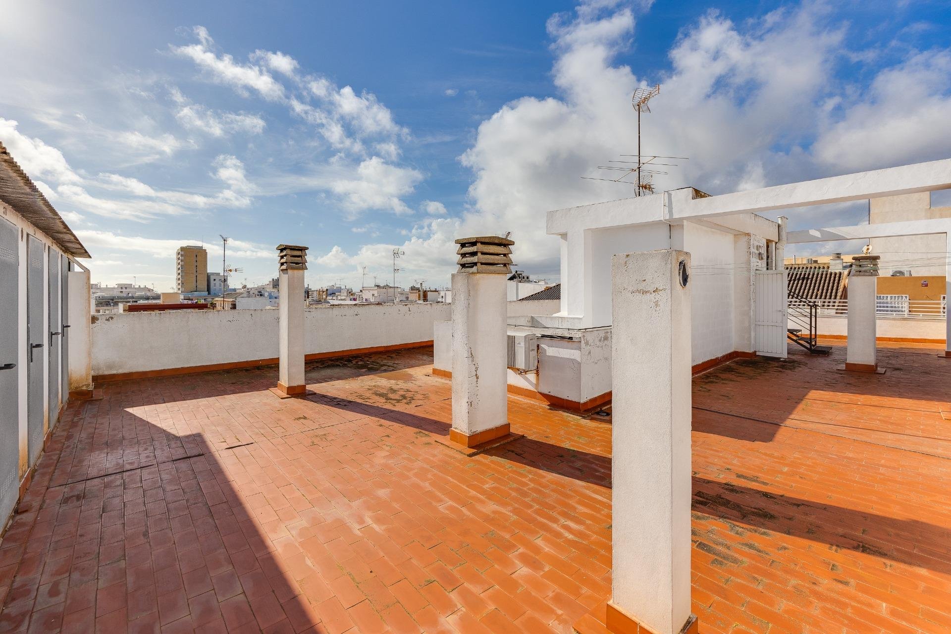 Revente - Penthouse -
Torrevieja - Paseo Maritimo