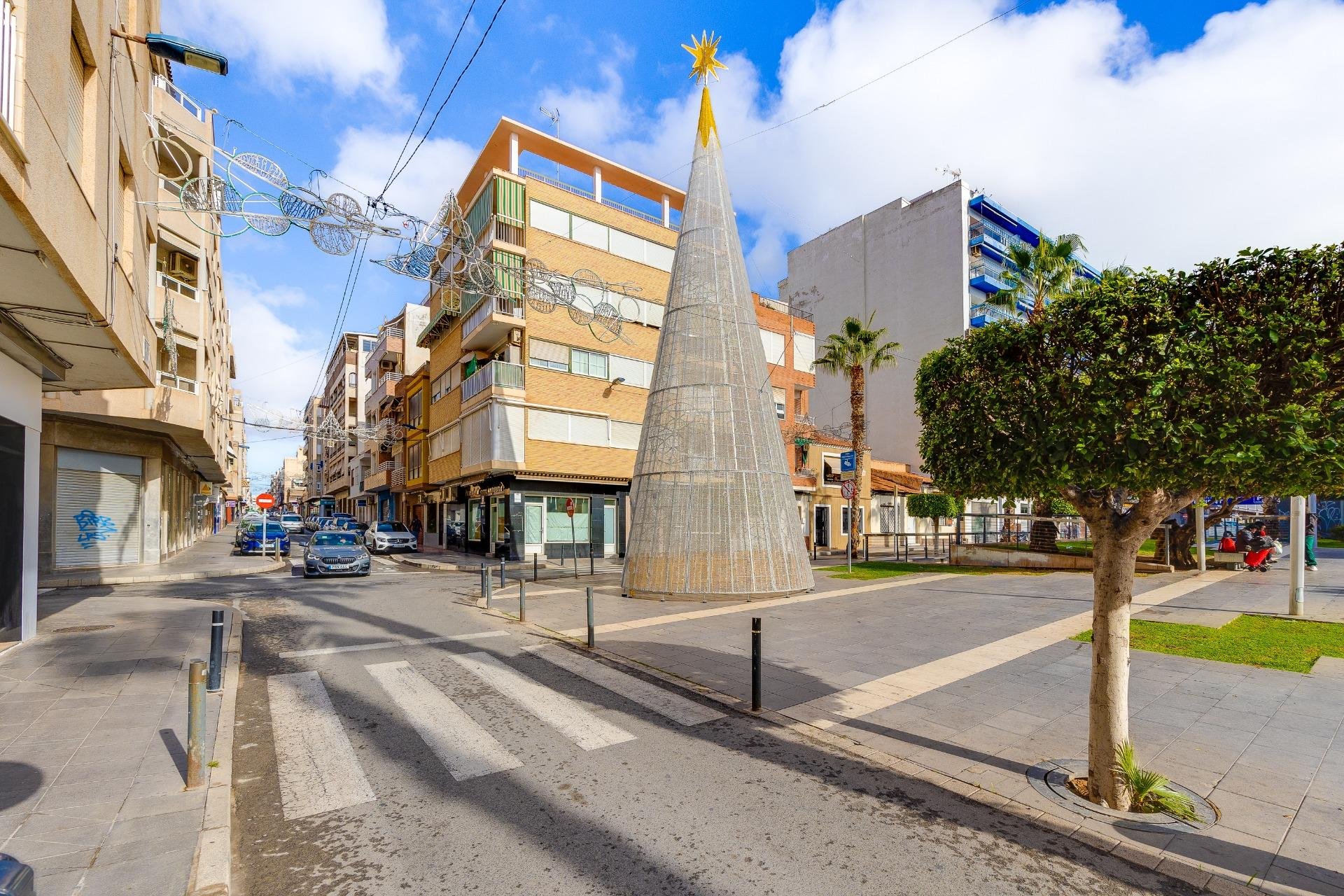 Revente - Penthouse -
Torrevieja - Paseo Maritimo