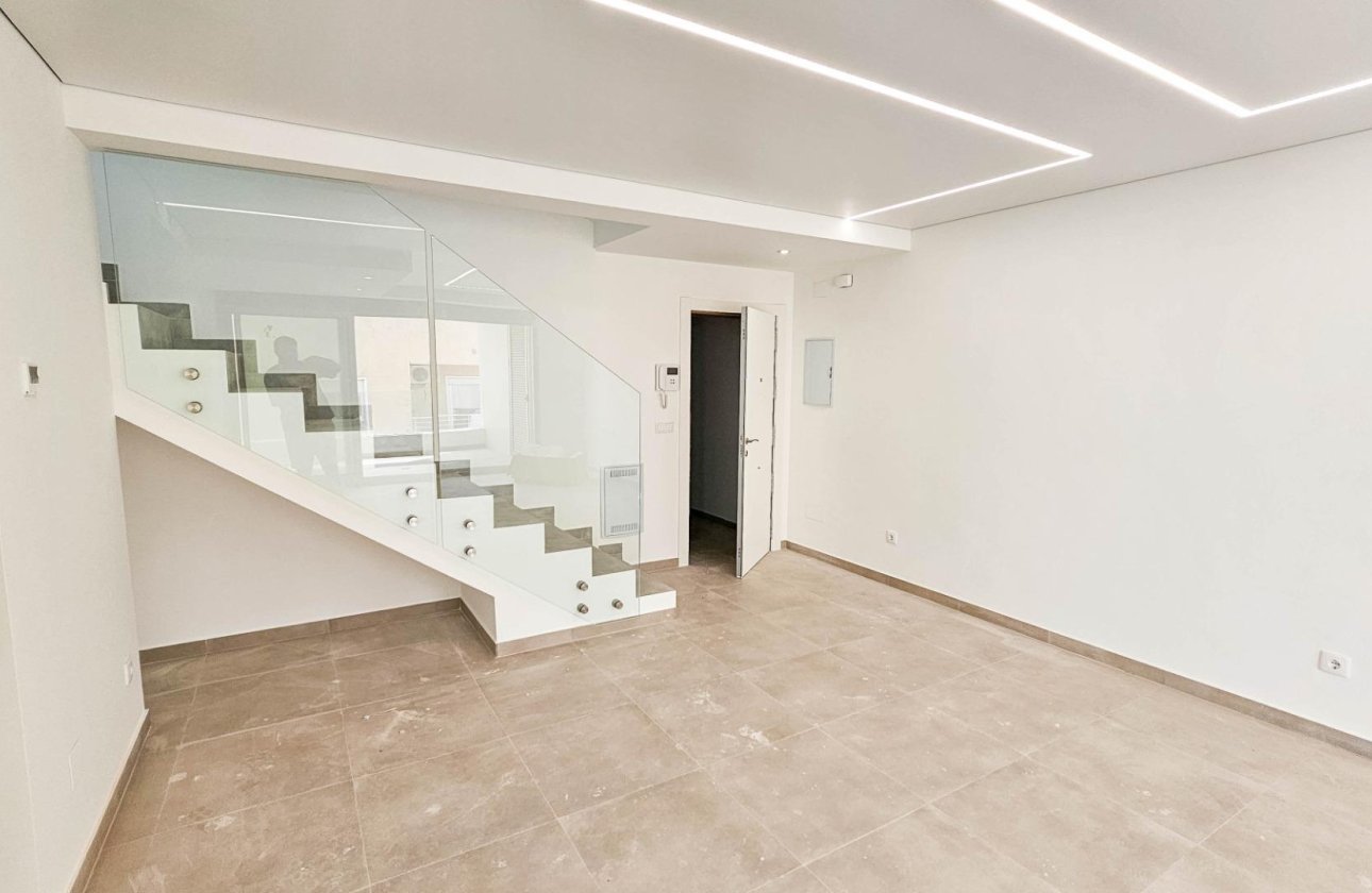 Revente - Penthouse -
Torrevieja - Paseo Maritimo