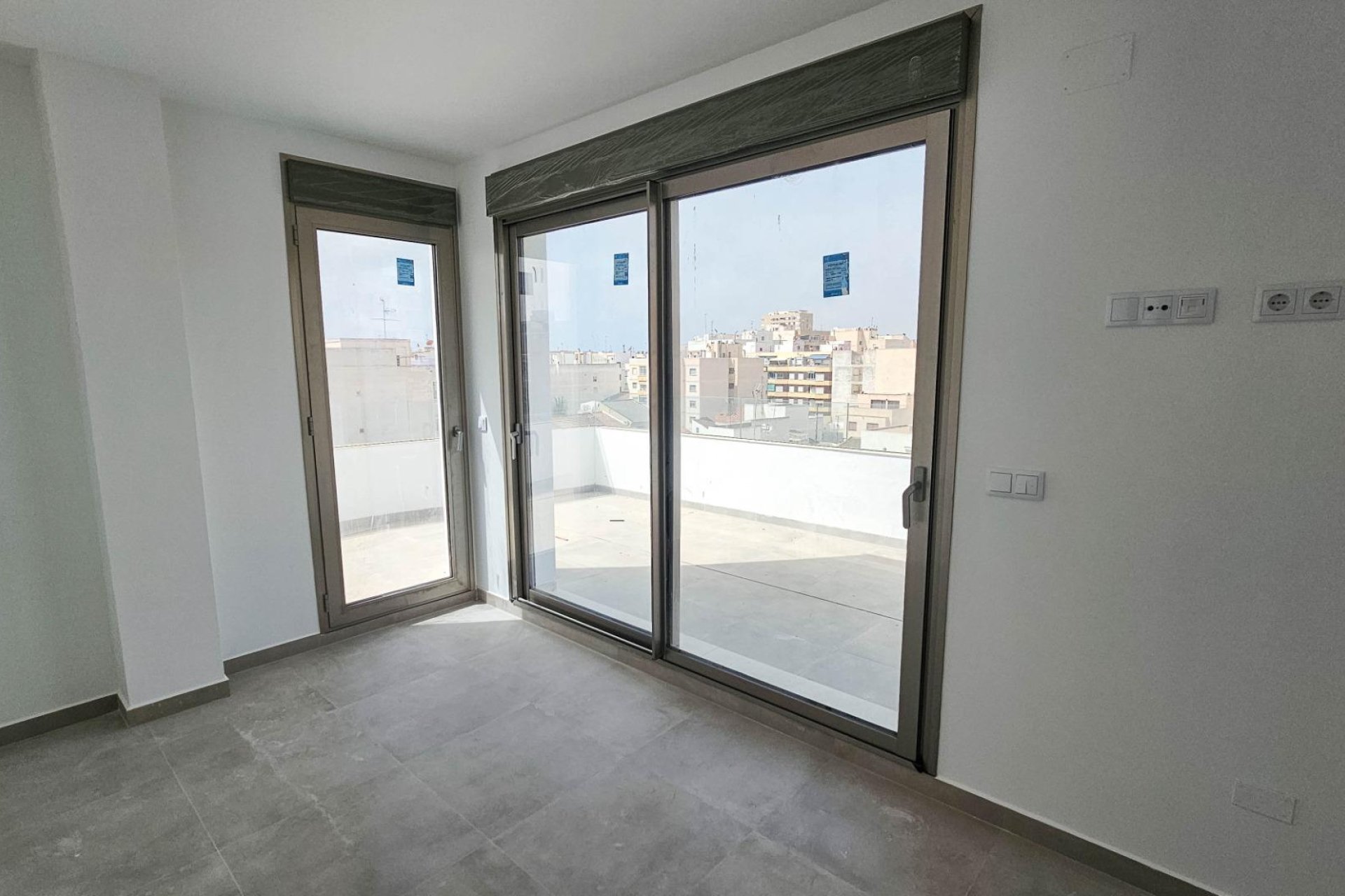 Revente - Penthouse -
Torrevieja - Paseo Maritimo