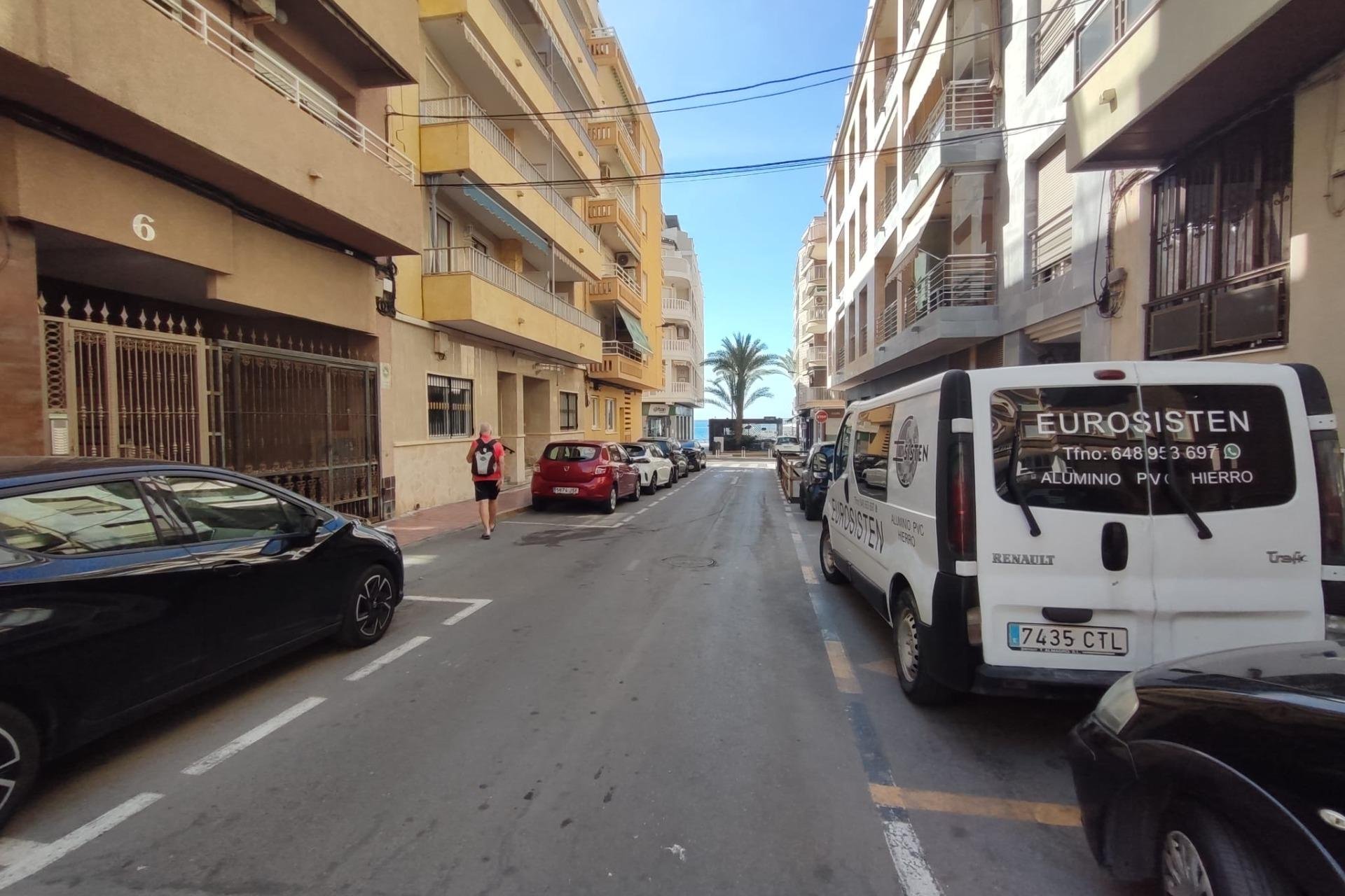 Revente - Penthouse -
Torrevieja - Paseo Maritimo