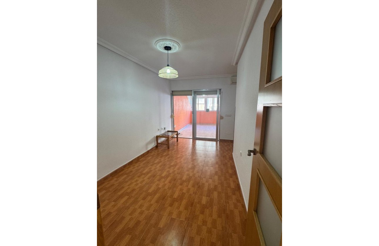 Revente - Penthouse -
Torrevieja - Playa de los Locos