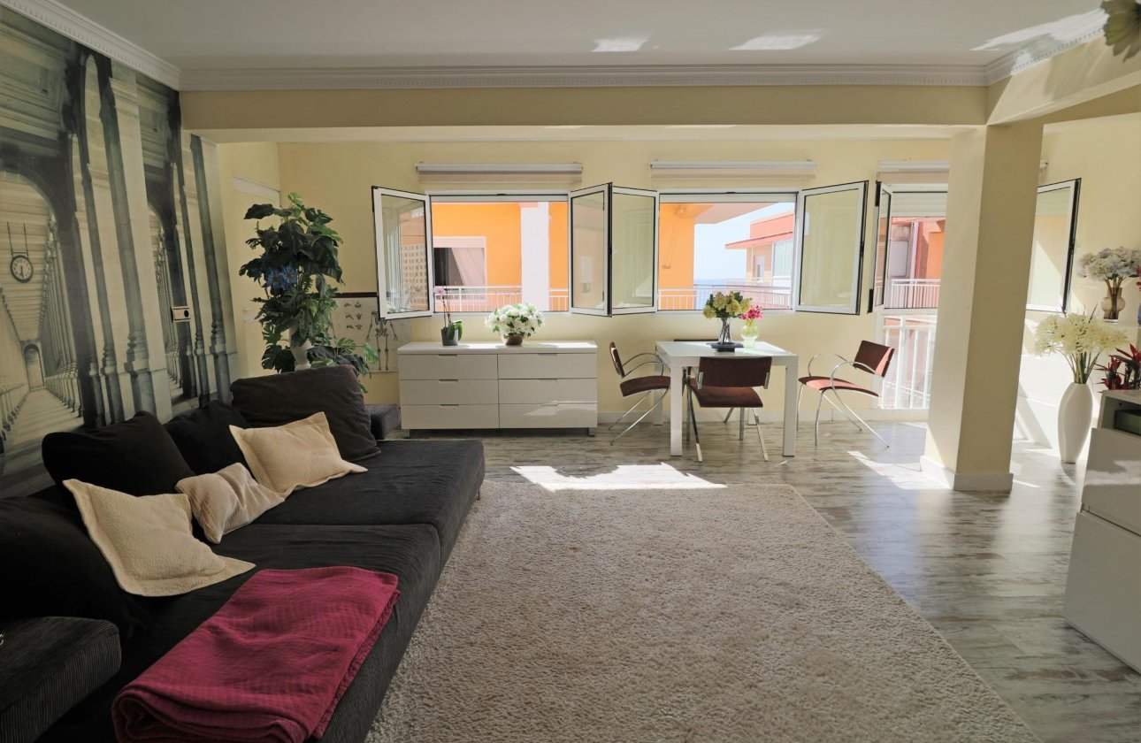 Revente - Penthouse -
Torrevieja - Playa De Los Naufragos