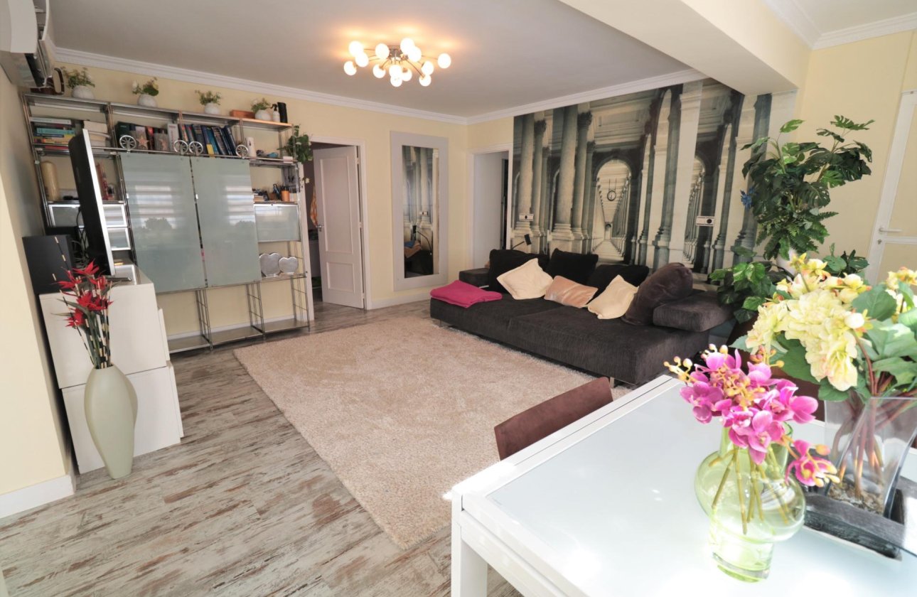 Revente - Penthouse -
Torrevieja - Playa De Los Naufragos