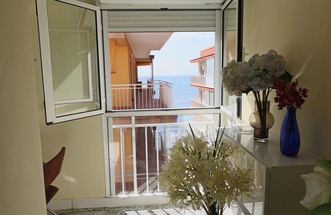 Revente - Penthouse -
Torrevieja - Playa De Los Naufragos