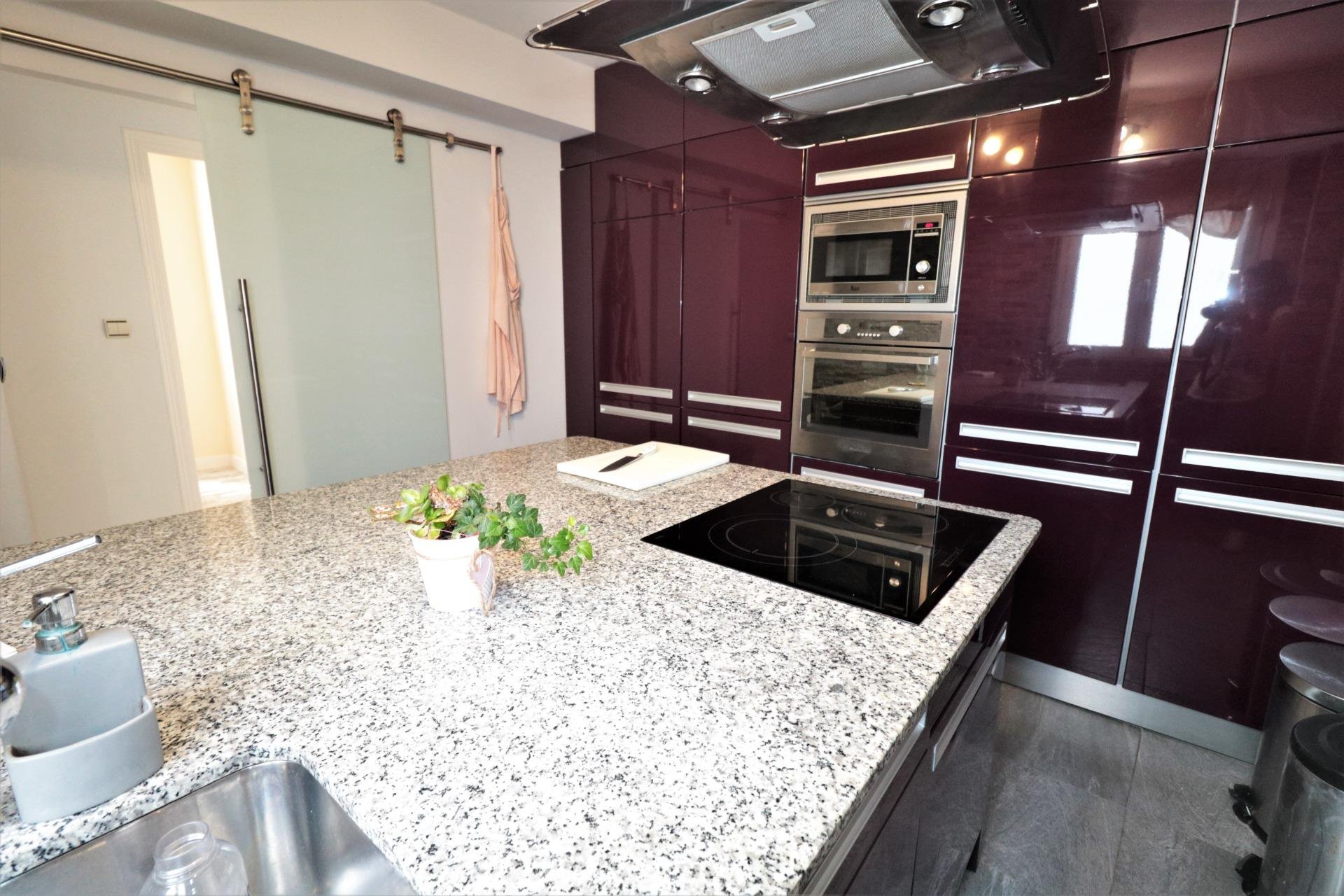 Revente - Penthouse -
Torrevieja - Playa De Los Naufragos