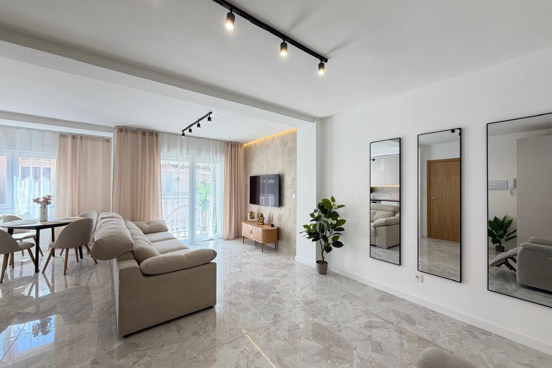 Revente - Penthouse -
Torrevieja - Playa del Cura
