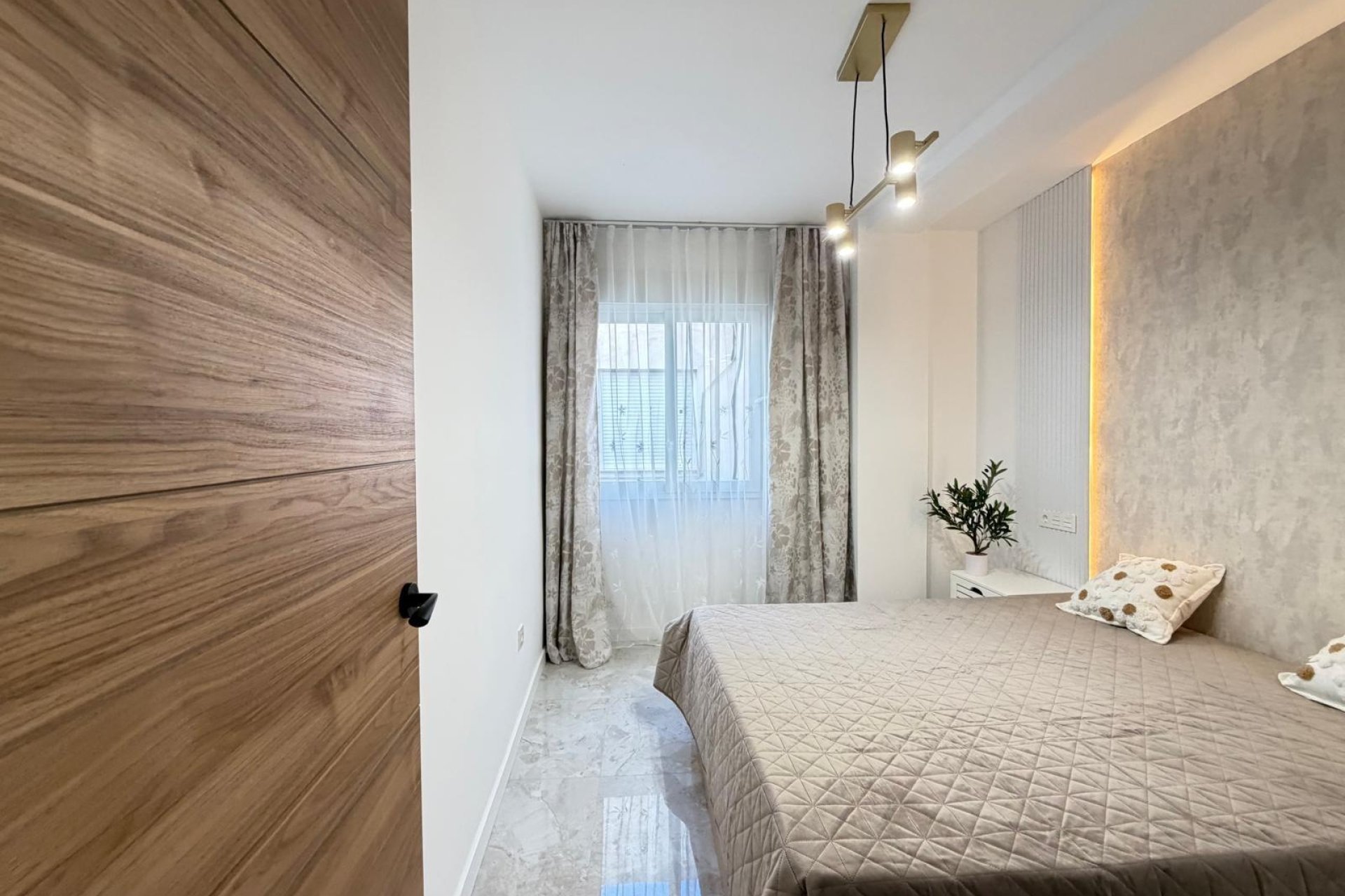 Revente - Penthouse -
Torrevieja - Playa del Cura