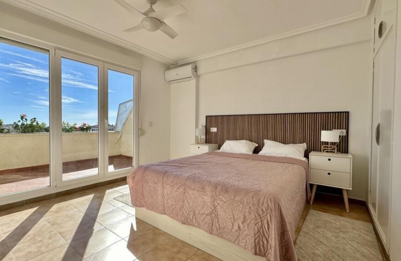 Revente - Penthouse -
Torrevieja - Punta Prima