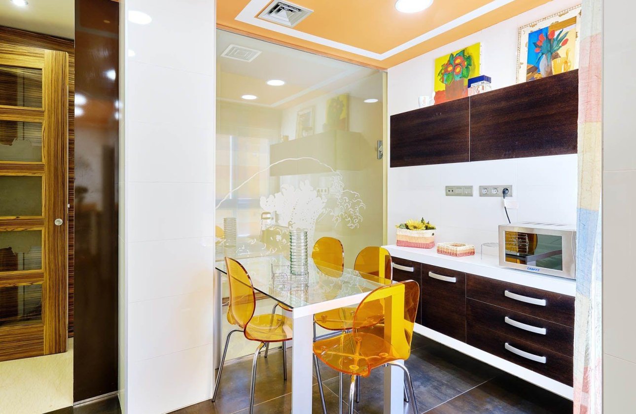 Revente - Penthouse -
Torrevieja