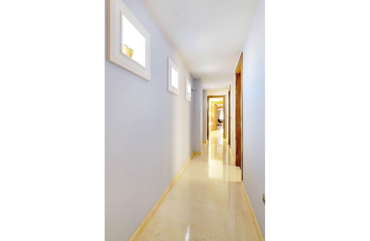 Revente - Penthouse -
Torrevieja