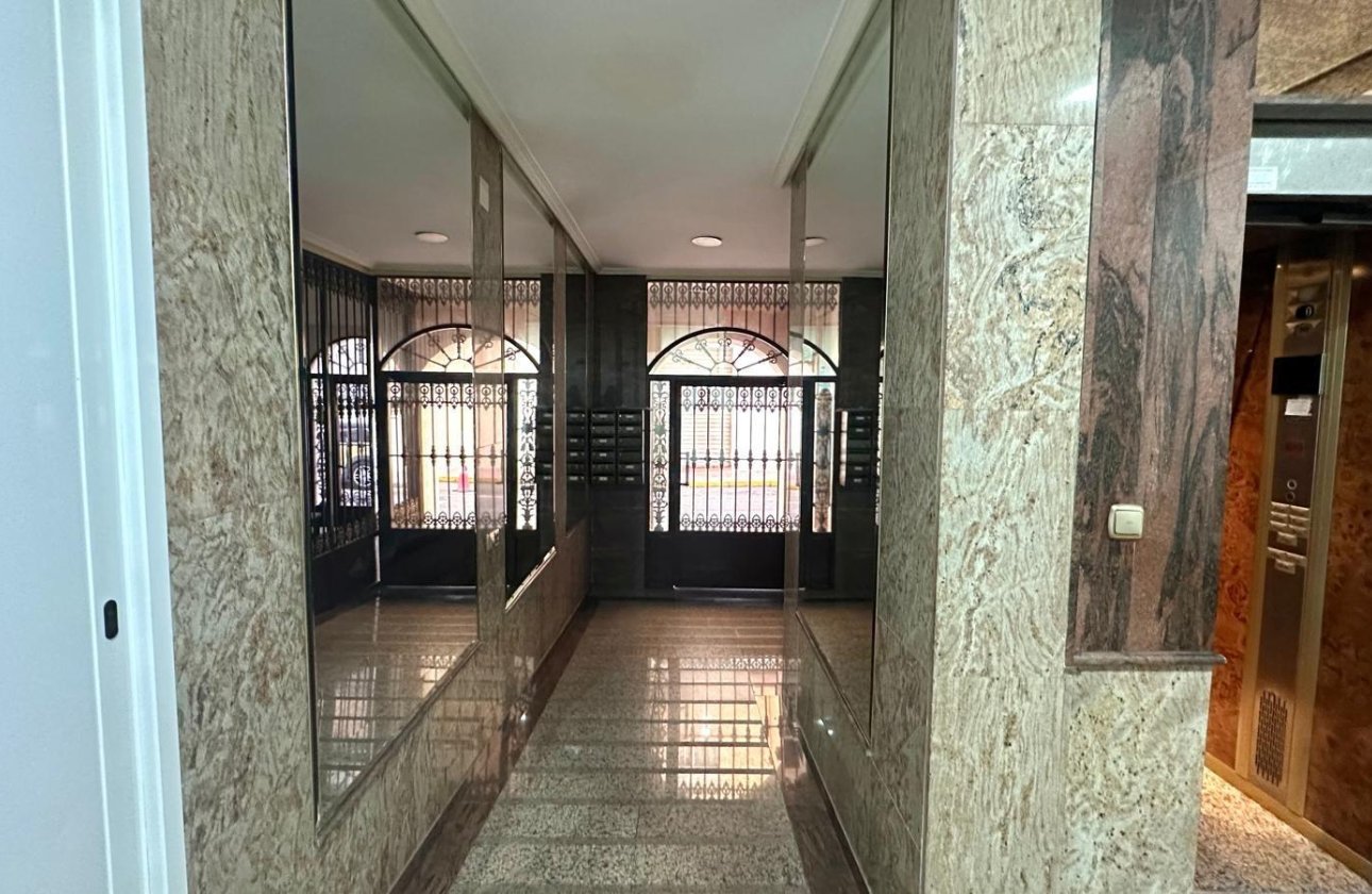 Revente - Penthouse -
Torrevieja