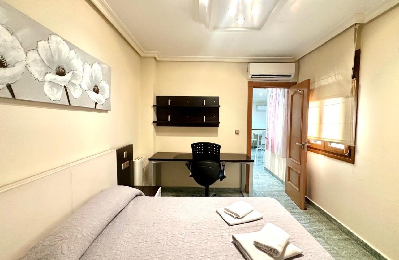 Revente - Penthouse -
Torrevieja