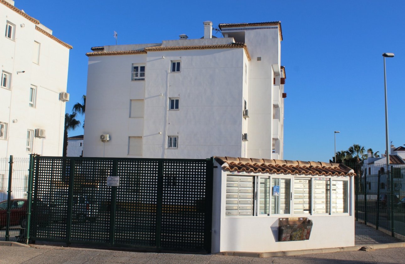 Revente - Penthouse -
Villamartin - Costa Blanca