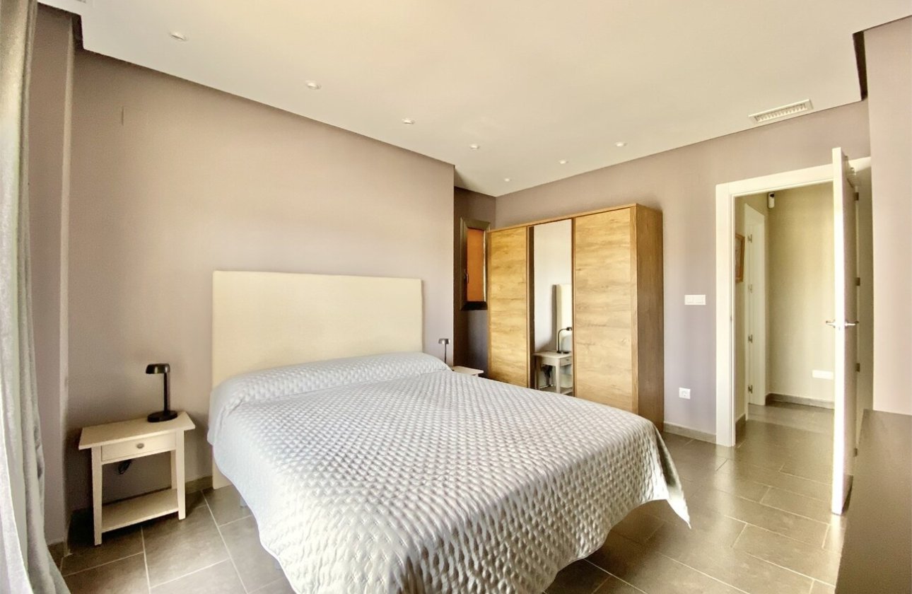 Revente - Penthouse -
Villamartin - Los Dolses