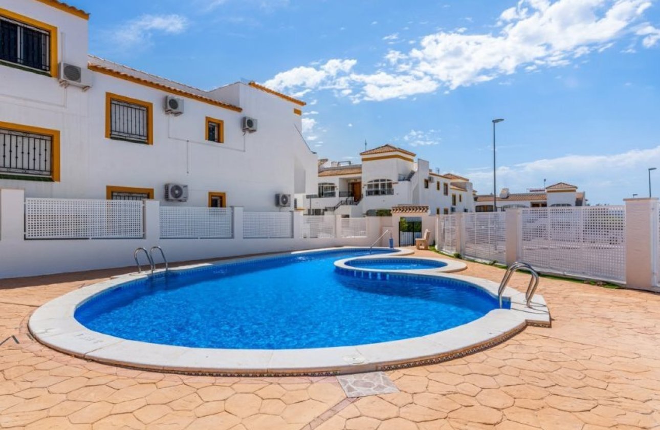 Revente - Penthouse -
Vistabella Golf Entre Naranjos - Inland