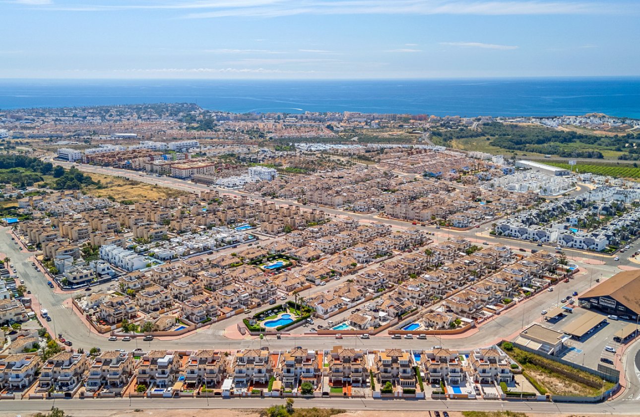 Revente - Quad House -
Cabo Roig - Costa Blanca