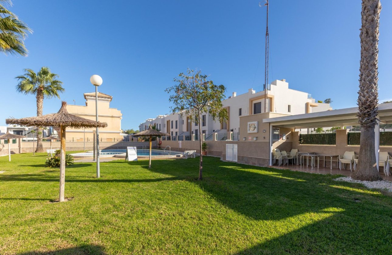 Revente - Quad House -
Orihuela Costa - PAU 8