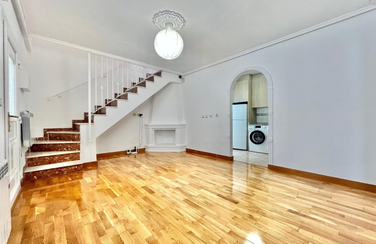 Revente - Quad House -
Orihuela Costa - Playa Flamenca