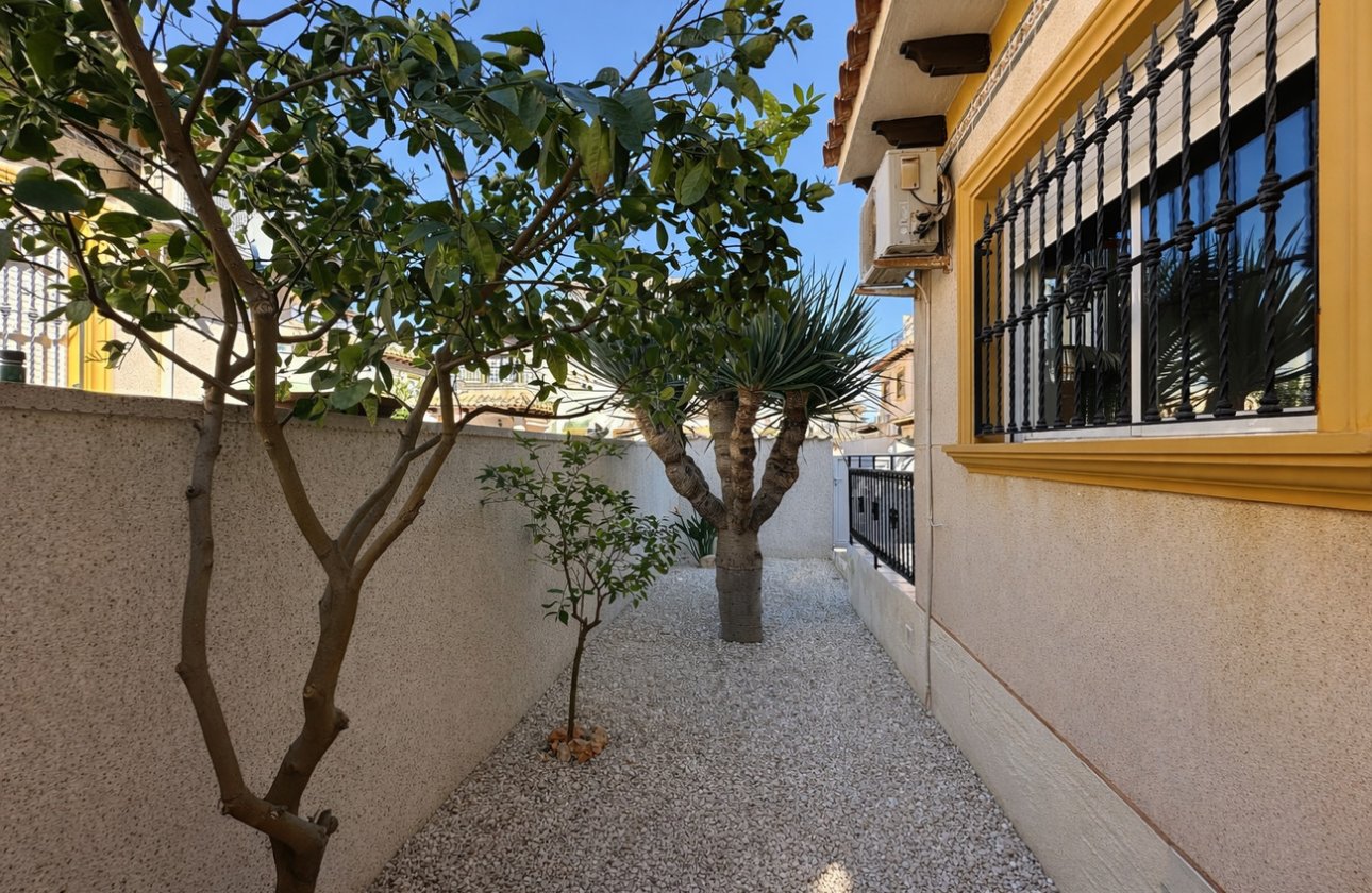 Revente - Quad House -
Orihuela Costa - Villa's San Jose IV