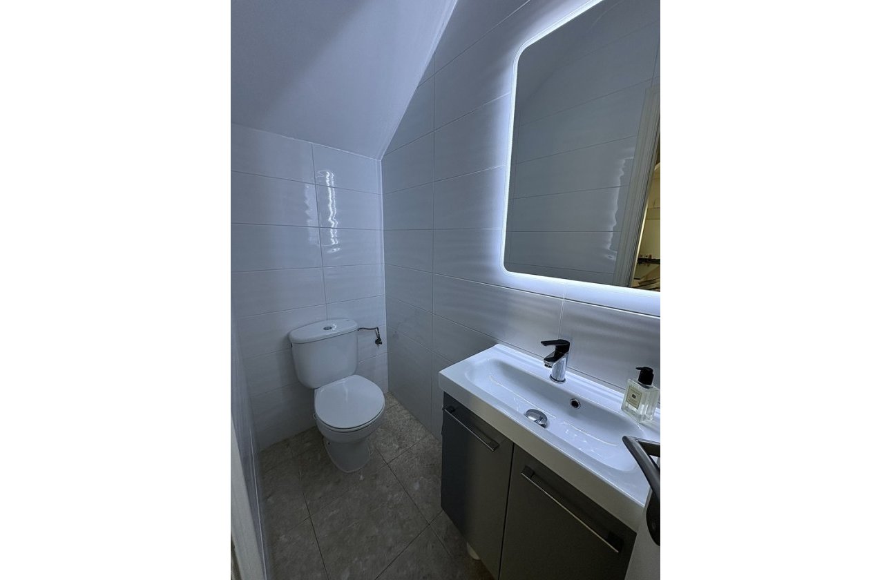 Revente - Quad House -
Orihuela Costa - Villa's San Jose IV